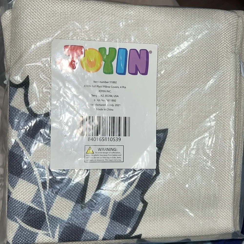 NWT 4 Pack Fall throw Pillow Covers 4 18x18 Inch